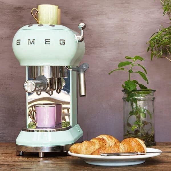 Máy pha cà phê Smeg ECF01