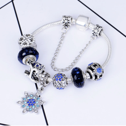 Vòng charm phong thủy