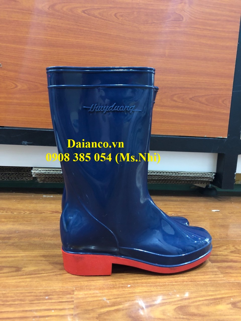 Hình ảnh Giảm giá Shock - ung Nhựa- Ủng công Nhân Thùy Dương- Màu Dương Đỏ - 285 - Hình thật Hình ảnh Giảm giá Shock - ung Nhựa- Ủng công Nhân Thùy Dương- Màu Dương Đỏ - 285 - Hình thật