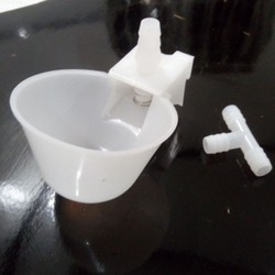 máng uống tự động