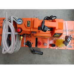 Máy rửa xe Boss