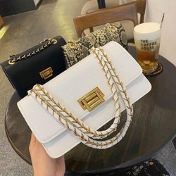 Túi xách túi đeo chéo da mềm khóa gập vuông cao cấp - Tặng kèm móc khóa quả bông xinh xắn Túi xách túi đeo chéo da mềm khóa gập vuông cao cấp - Tặng kèm móc khóa quả bông xinh xắn