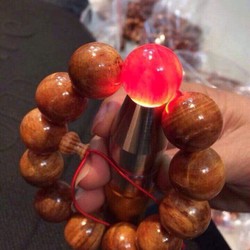 Vòng gỗ huyết long