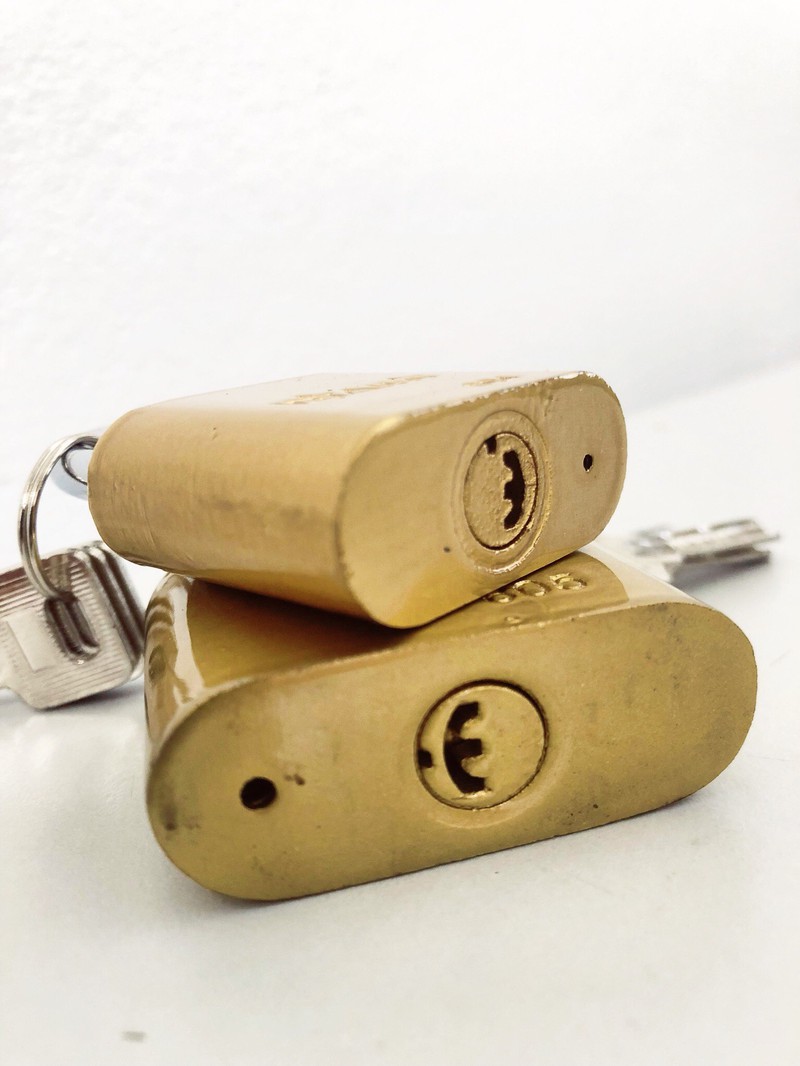 Ổ KHÓA VIỆT NHẬT, ổ khóa, ổ khóa chống trộm, ổ khóa cửa, ổ khóa chống cắt, ổ khóa cửa gỗ, ổ khóa tủ gỗ, ổ khóa cửa cổng, ổ khóa cửa chính, ổ khoá cửa phòng, ổ khóa nhỏ, ổ khóa tủ, giá ổ khóa cửa