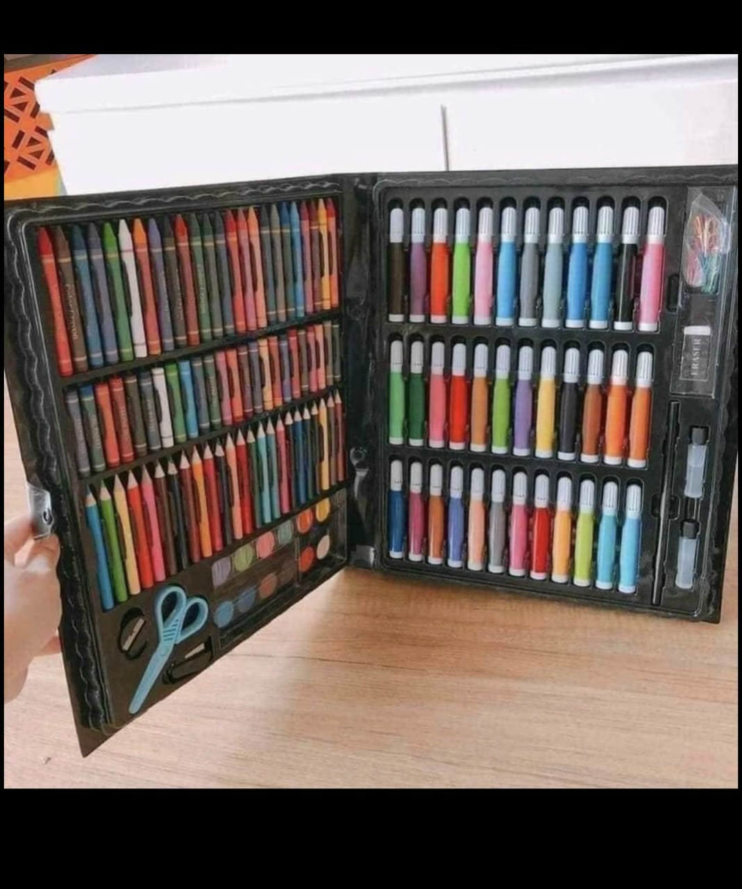 Bảng hộp màu 150 chi tiết