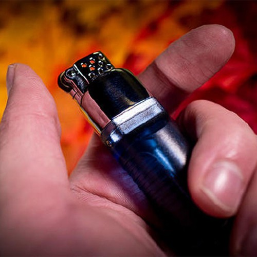 Trò chơi ảo thuật thú vị : Ngọn lửa lơ lửng