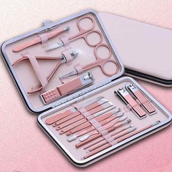 Bộ Dụng Cụ Bấm Móng Tay 18 Món, Làm Móng, Lấy Ráy Tai, Mụn Tiện Dụng