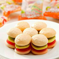 (loại ngon) 1 vĩ 60 gói kẹo dẻo hamburger siêu ngon (loại ngon) 1 vĩ 60 gói kẹo dẻo hamburger siêu ngon