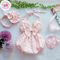 Quần áo trẻ em Set Váy Đầm Yếm Màu Hồng Hoa Nhí Cho Bé Gái Từ 3-12 kg Thích hợp đi chơi đi tiệc TẶNG KÈM TẤT VÀ TURBAN Quần áo trẻ em Set Váy Đầm Yếm Màu Hồng Hoa Nhí Cho Bé Gái Từ 3-12 kg Thích hợp đi chơi đi tiệc TẶNG KÈM TẤT VÀ TURBAN