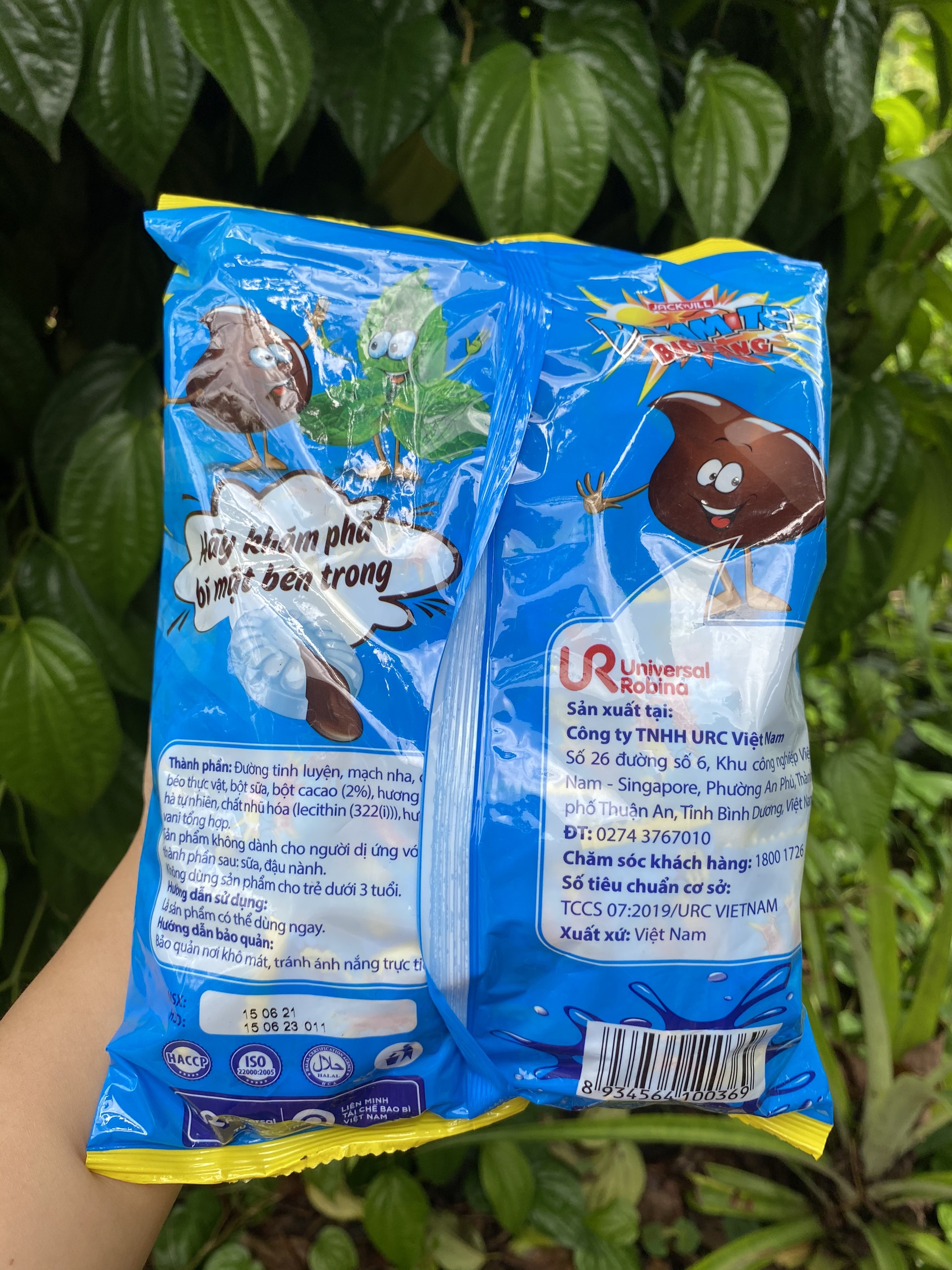 Kẹo hương bạc hà nhân socola Dynamite Big Bang gói 330g. Date 06.2023