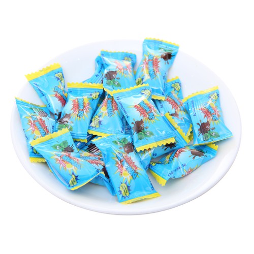 Kẹo hương bạc hà nhân socola Dynamite Big Bang gói 330g. Date 06.2023