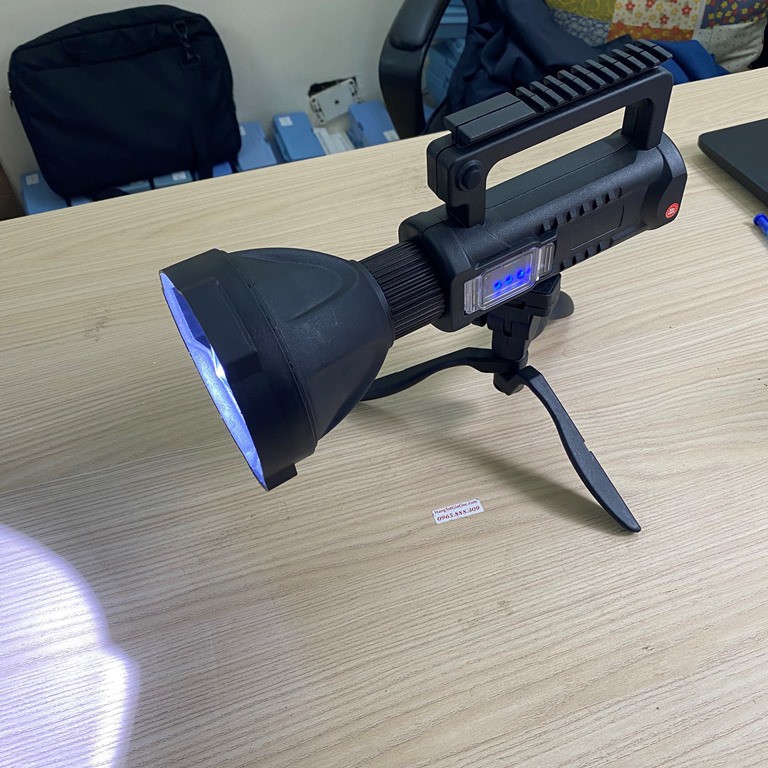 Đèn pin xách tay W590 pha to chiếu cực xa bóng led P50 siêu sáng (mã DP152) - 8460904058 9