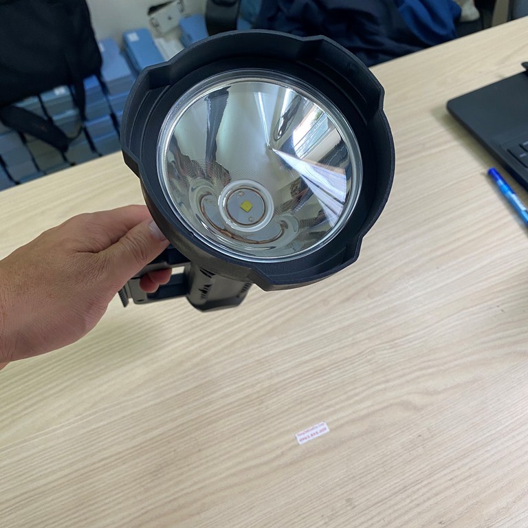 Đèn pin xách tay W590 pha to chiếu cực xa bóng led P50 siêu sáng (mã DP152) - 8460904058 5