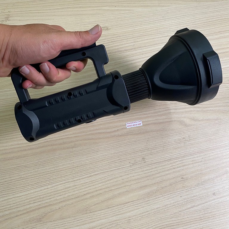 Đèn pin xách tay W590 pha to chiếu cực xa bóng led P50 siêu sáng (mã DP152) - 8460904058 8