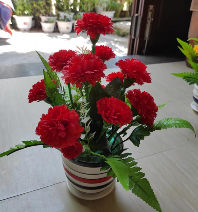 Hoa Vải Lụa Chậu Hoa Để bàn Cắm Sẵn Nhiều Mẫu Đẹp.