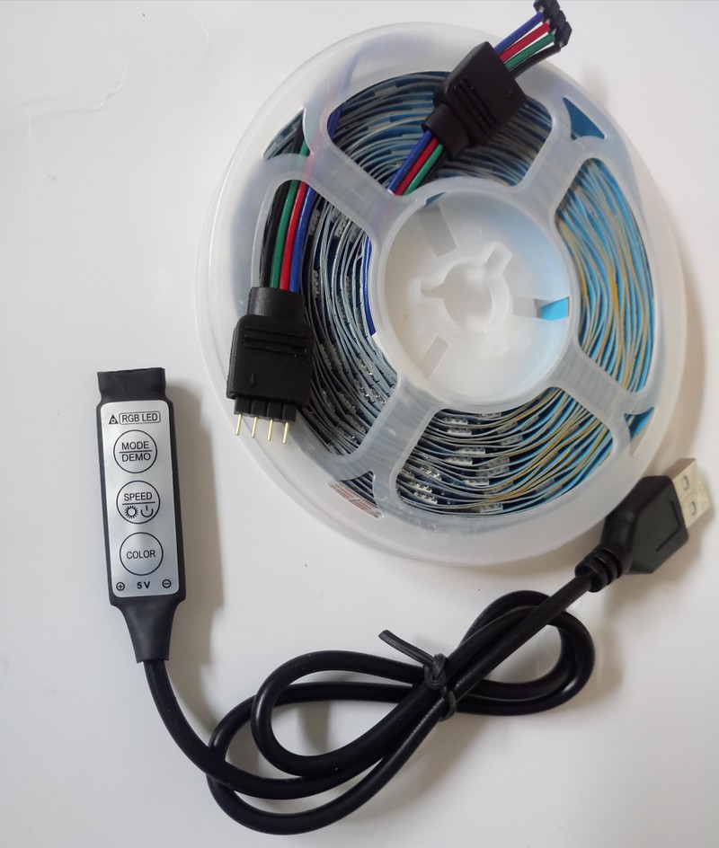 Cuộn Dây đèn Led dây dán RGB (Nhiều Màu) có remote 24 Key Điều Khiển Theo ý Muốn Dùng Cổng USB 5V