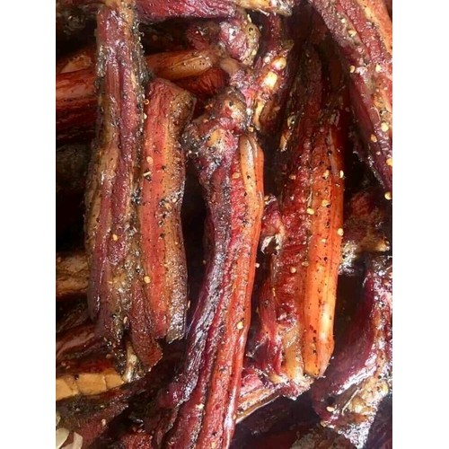 Thịt lợn ba chỉ treo gác bếp