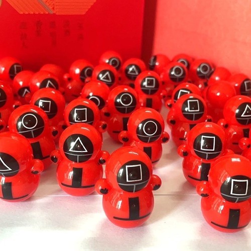 Lật đật mini hot tiktok.Trò chơi con mực squit game