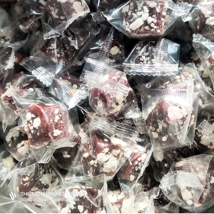 500gr Mứt, Kẹo chuối tươi phủ dừa - Đặc sản Tiền Giang