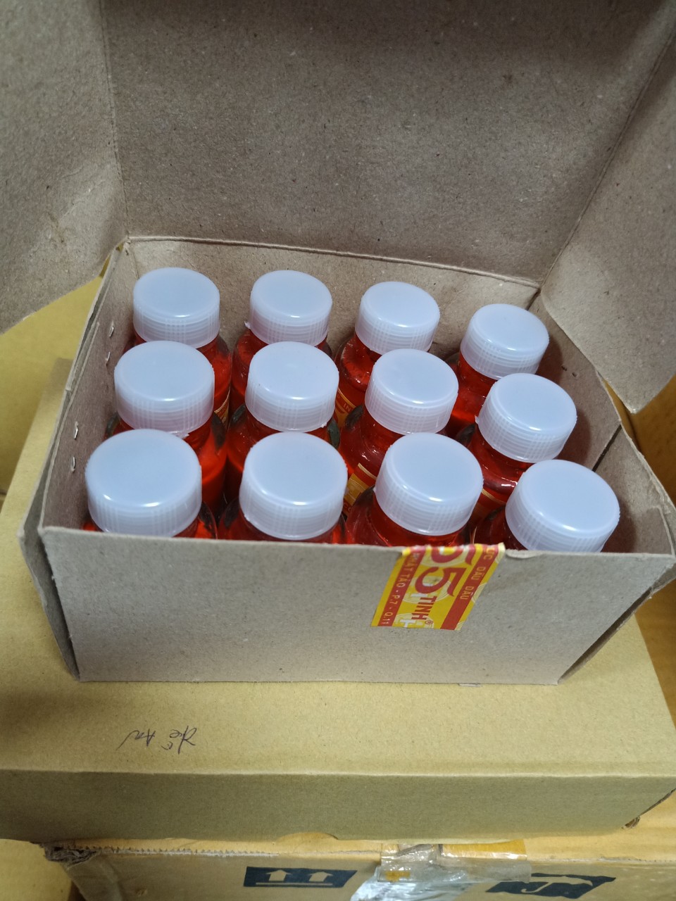 Combo 12 chai Mực đóng dấu 555 Huê Tinh màu đỏ chai thủy tinh