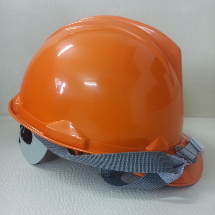 Nón bảo hộ khóa vặn quai cài