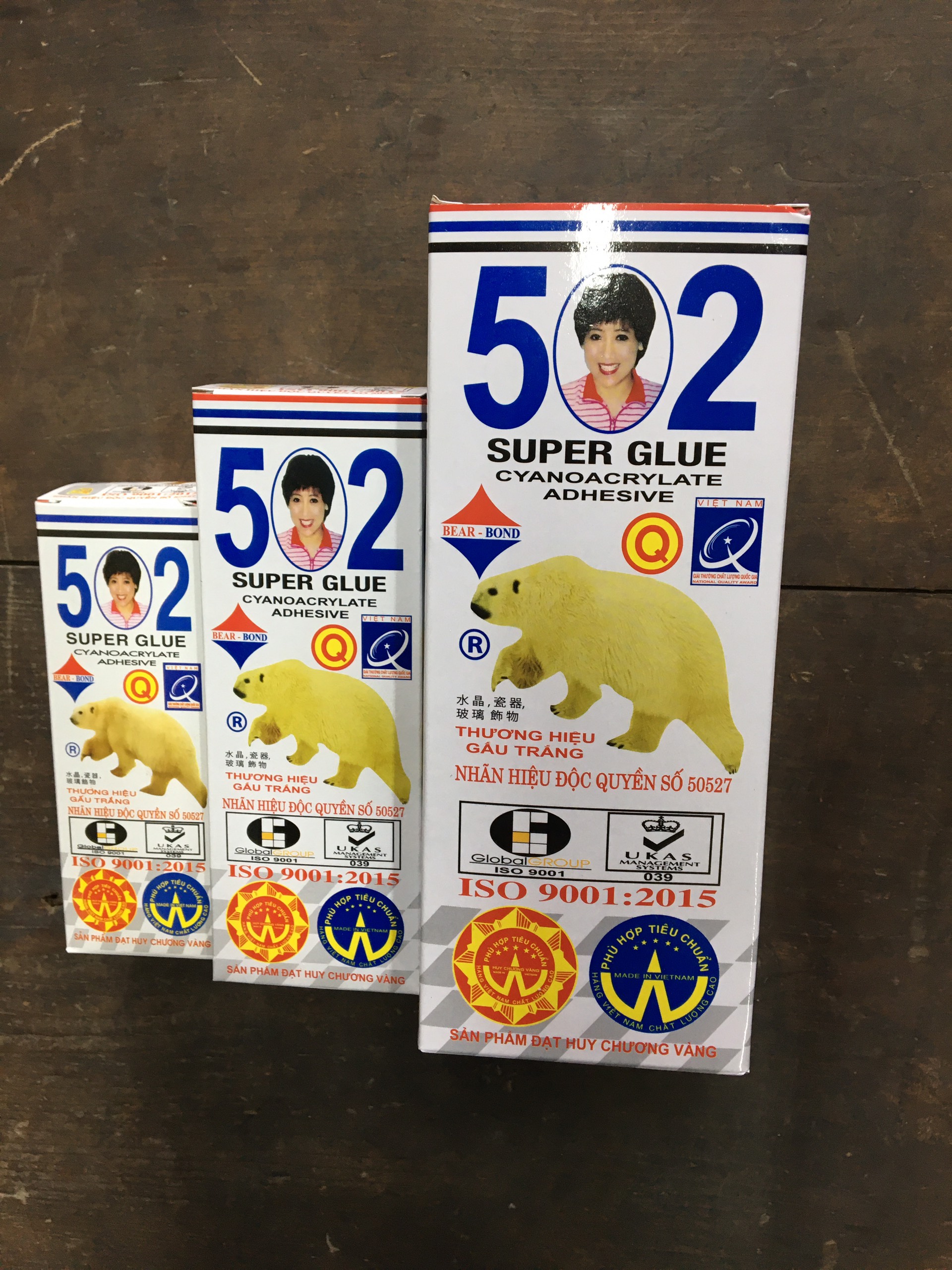 Keo dán sắt 502  hiệu Con Gấu 100ml / 200gml / 500ml, dán siêu dính