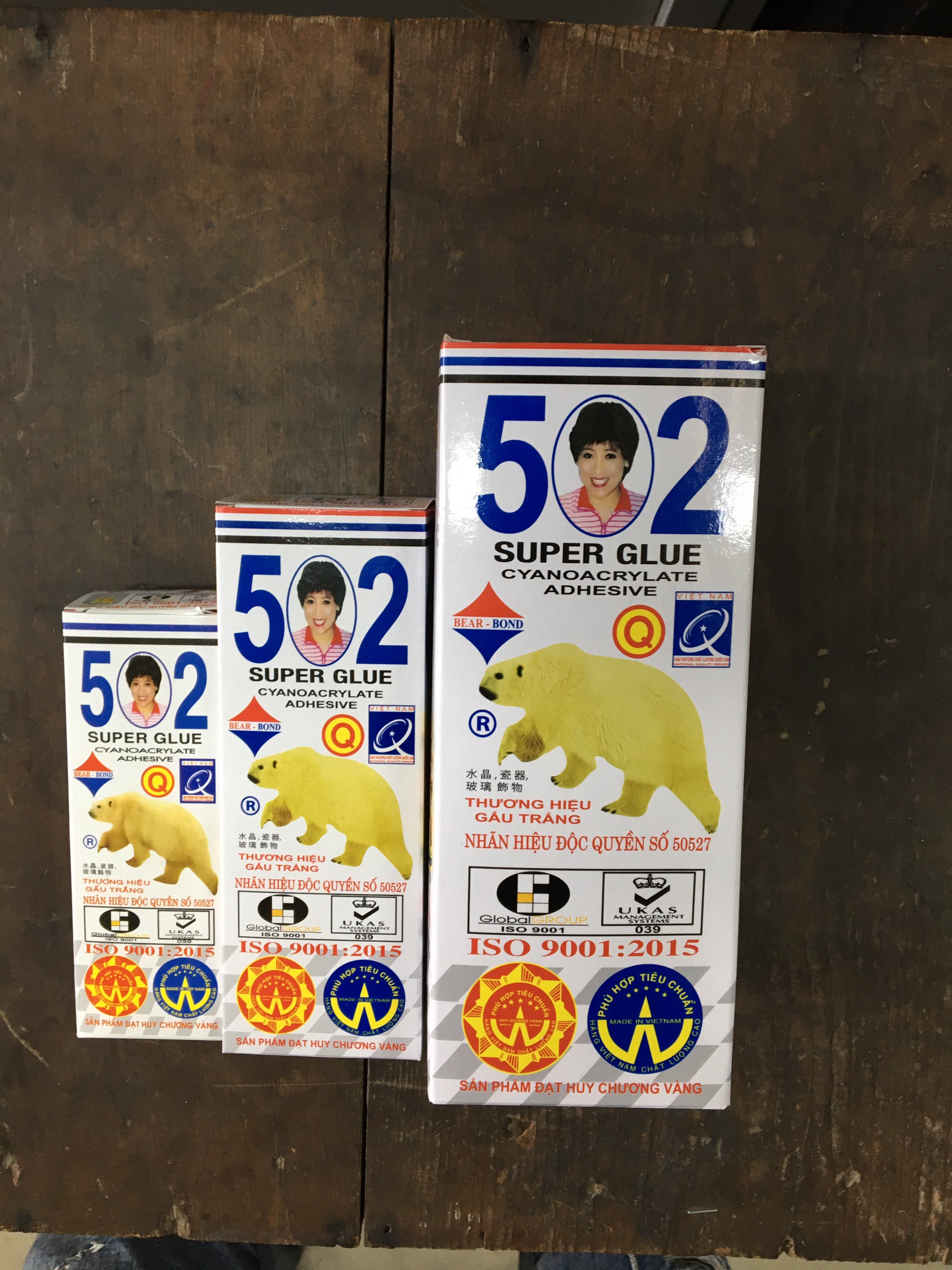 Keo dán sắt 502  hiệu Con Gấu 100ml / 200gml / 500ml, dán siêu dính