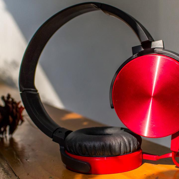 tai nghe chụp tai có mic