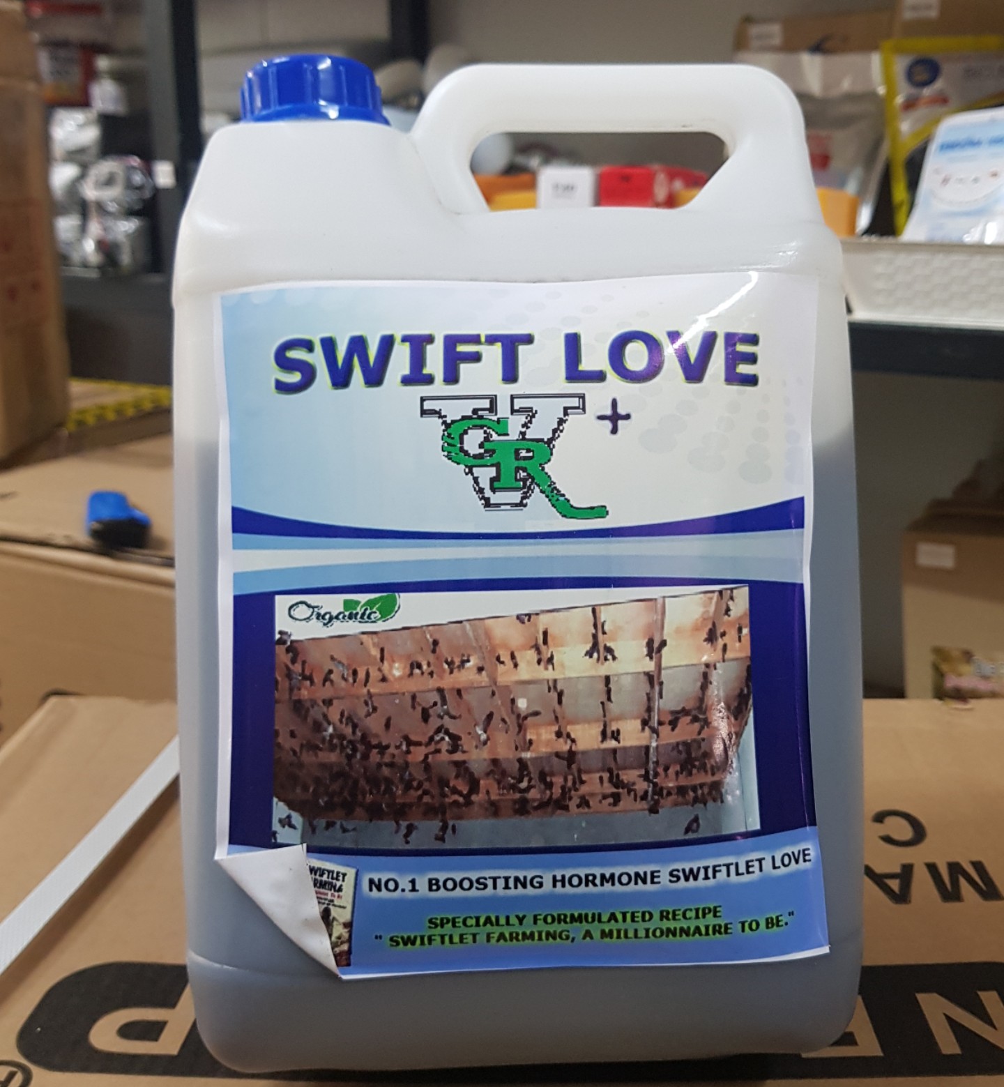 Hình ảnh DUNG DỊCH TẠO MÙI VÀ KÍCH THÍCH BẮT CẶP SWIFT LOVE 2 IN 1 (5L)