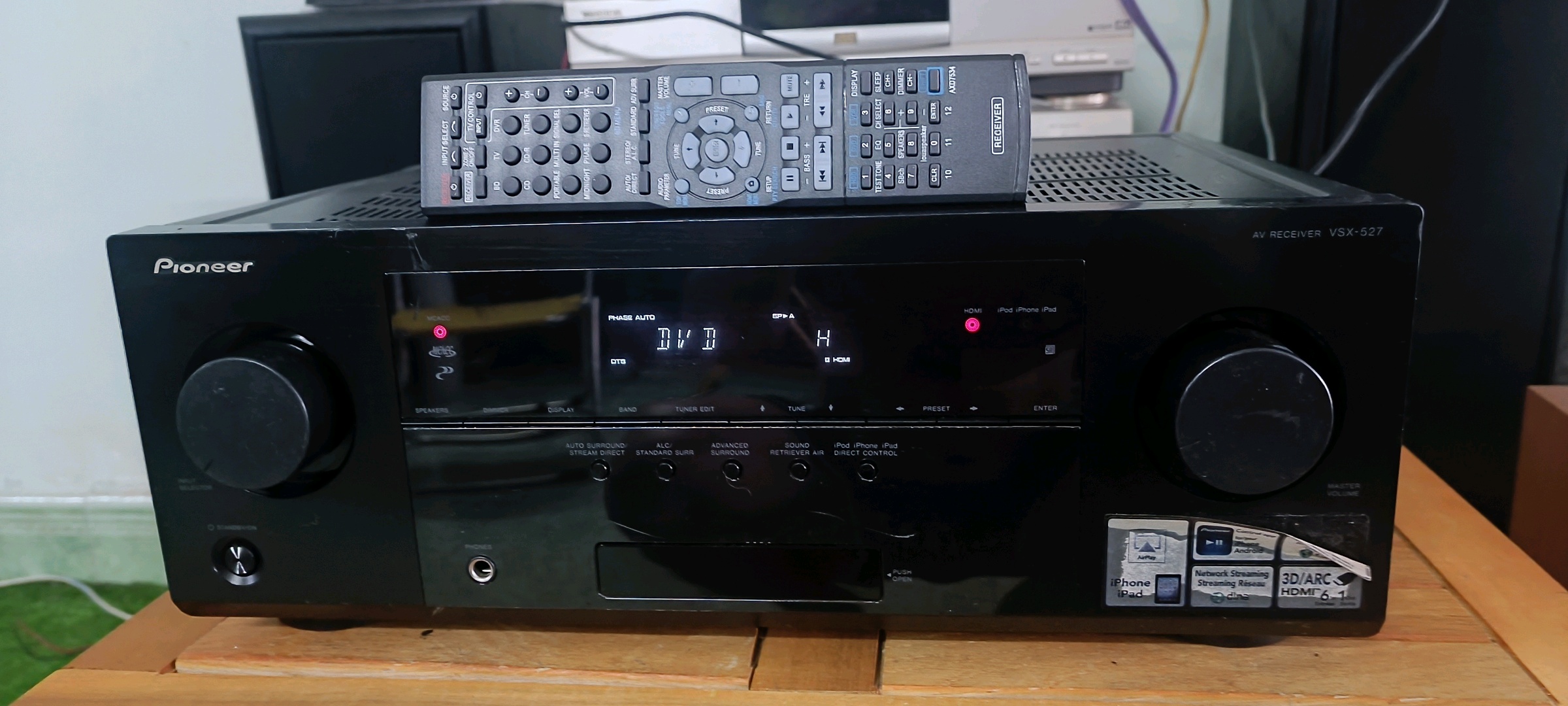 Amply số 6.1 Harman Kardon xuất châu âu điện 230v - 3