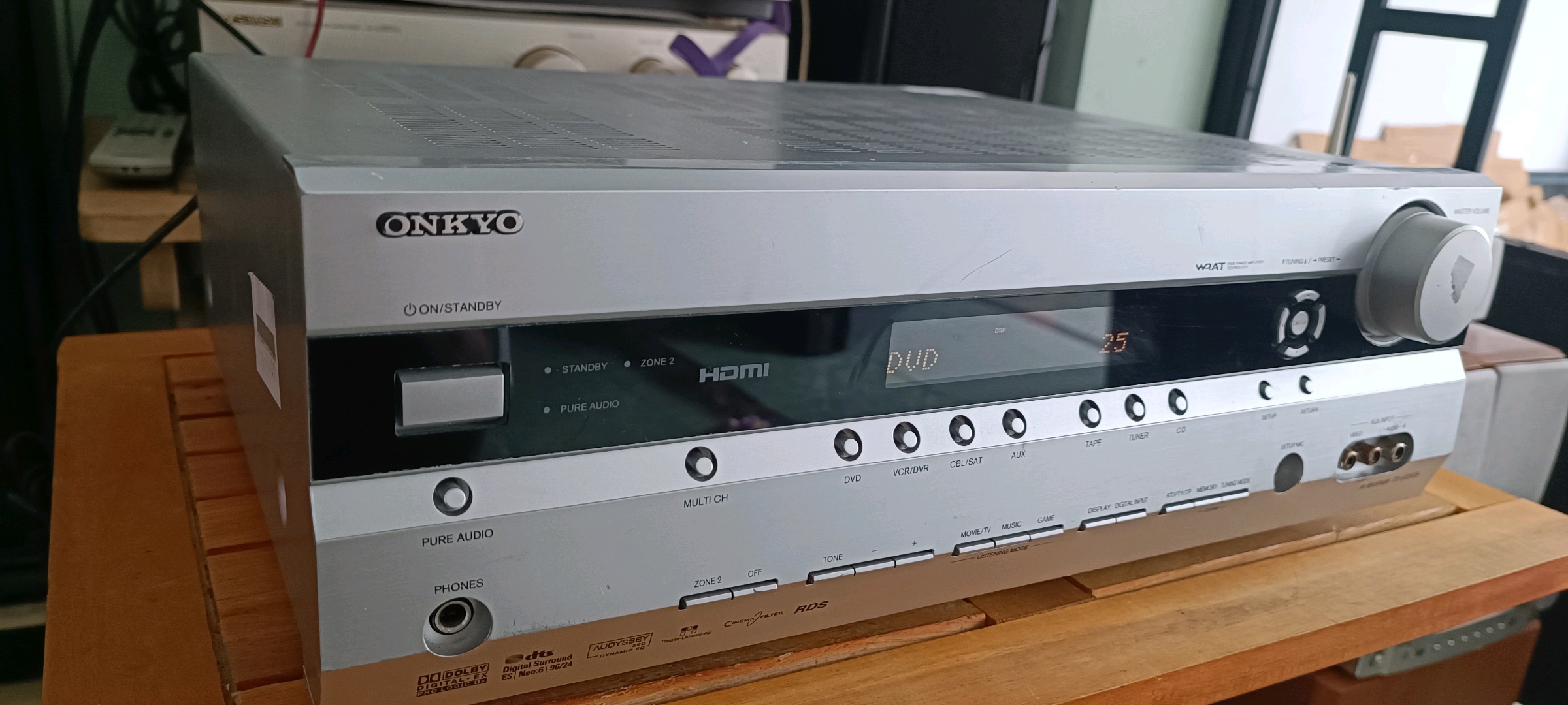 Amply số 6.1 Harman Kardon xuất châu âu điện 230v - 6