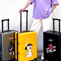 Vali Hình Họa Tiết Khung Nhôm Khóa Sập Size 24inch