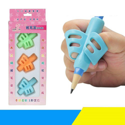 Bộ 3 Dụng Cụ Đệm Tay Cầm Bút Cho Bé Tập Viết