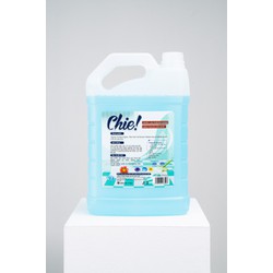Nước lau sàn Chie! siêu đậm đặc, siêu tiết kiệm, chiết suất từ thiên nhiên sạch khuẩn, an toàn thân thiện môi trường can 3.8 lít