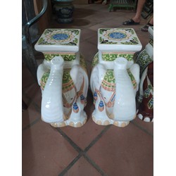 Đôn con voi gốm Biên Hòa màu trắng