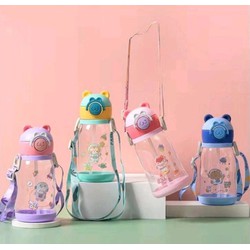 Bình Nước Đi Học Ống Hút Và dây đeo hình thỏ gấu dung tích lớn 550ml