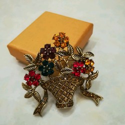 Cài áo lãng hoa hợp kim mạ màu sang trọng