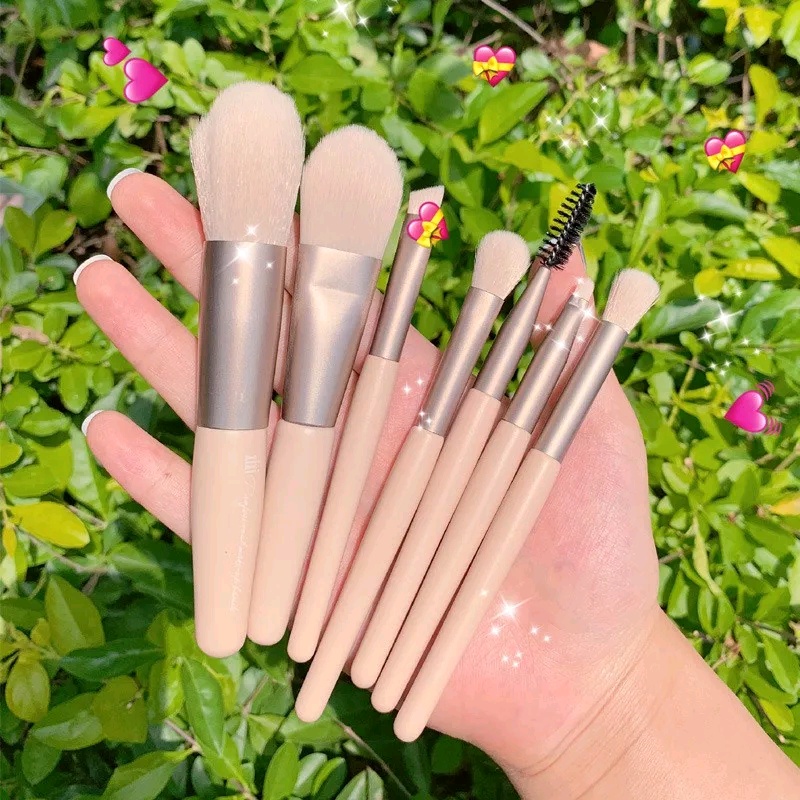 Bộ cọ trang điểm 8 món (Mã SP: 1436_114768154)