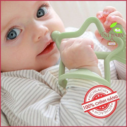 Gặm nướu silicone Kichilachi hình ngôi sao, đồ chơi ngậm nướu có quai cầm cho bé 3 từ tháng trở lên