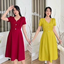 ĐẦM THIẾT KẾ CÔNG SỞ CỔ TIM NGỰC VIỀN BÈO XẾP LY ĐÍNH NÚT