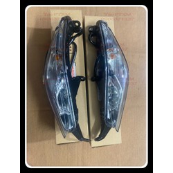 Cặp xi nhan trước xe Exciter 135 đời 2011-2012 ( có bán lẻ 1 bên)