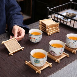 Đế Lót Ly Bằng Tre / Bằng Nhựa Chống Trượt Thiết Kế Đơn Giản