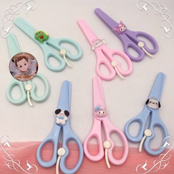 Kéo thủ công lưỡi nhựa an toàn cho bé đính charm thỏ tinh nghịch và các bạn dễ thương tiện lợi D&H STORE  KNHUA11