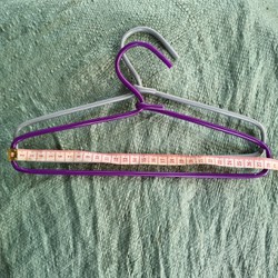 móc treo vải combo 50 cái size 27cm lõi thép bọc dây nhựa hai màu xám và tím