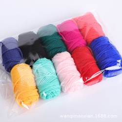 Bộ 10 cuộn len nhiều màu sắc