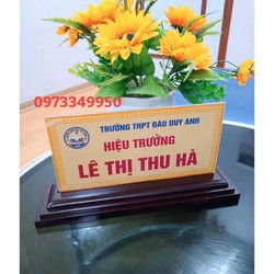 Biển chức danh để bàn đế gỗ