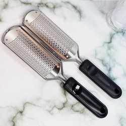 Dụng cụ chà gót chân inox 458403