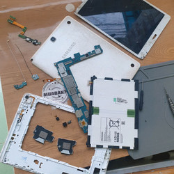 Linh kiện máy tính bảng samsung p555 tháo máy