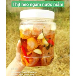 Thịt heo hoặc tai heo ngâm nước mắm