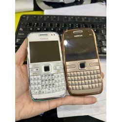Điện thoại cổ Nokia E72 , E72i màu nâu ,trắng . Không sạc và pin